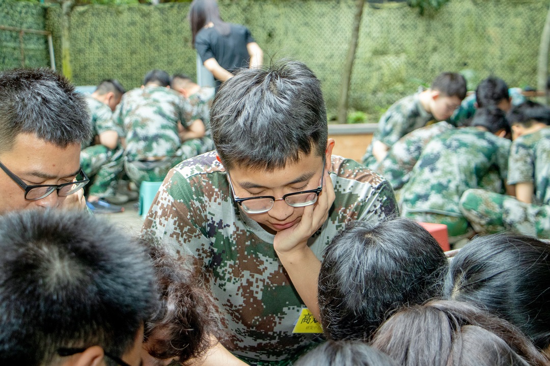 11认真游戏-修.jpg