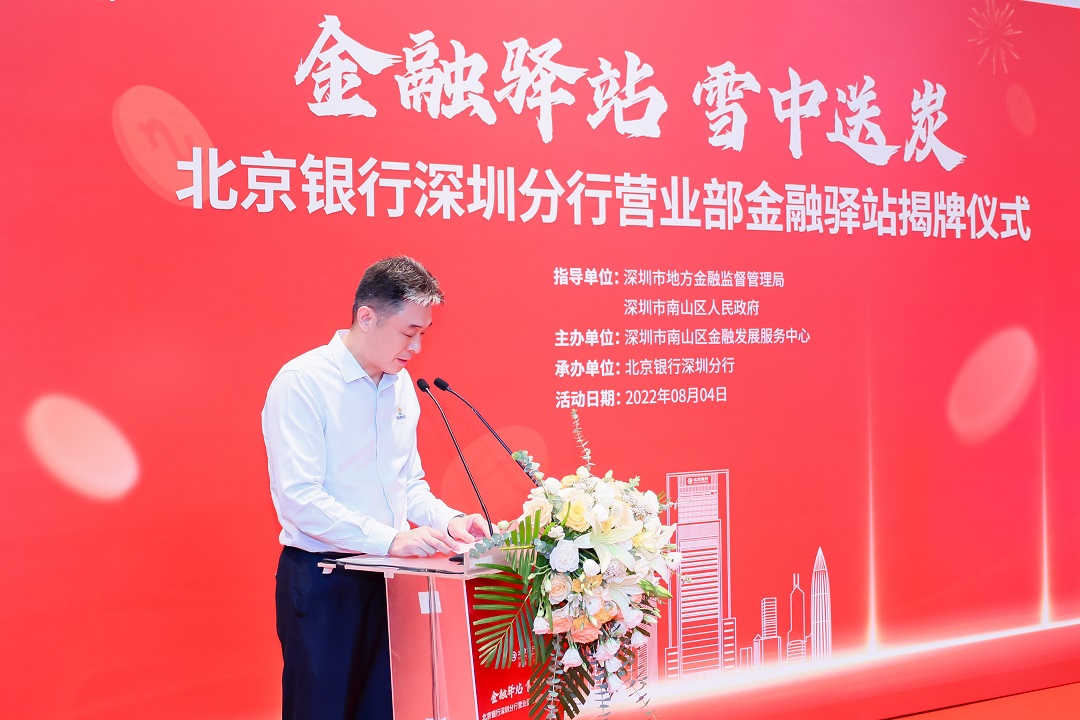 03何志明3-修.jpg